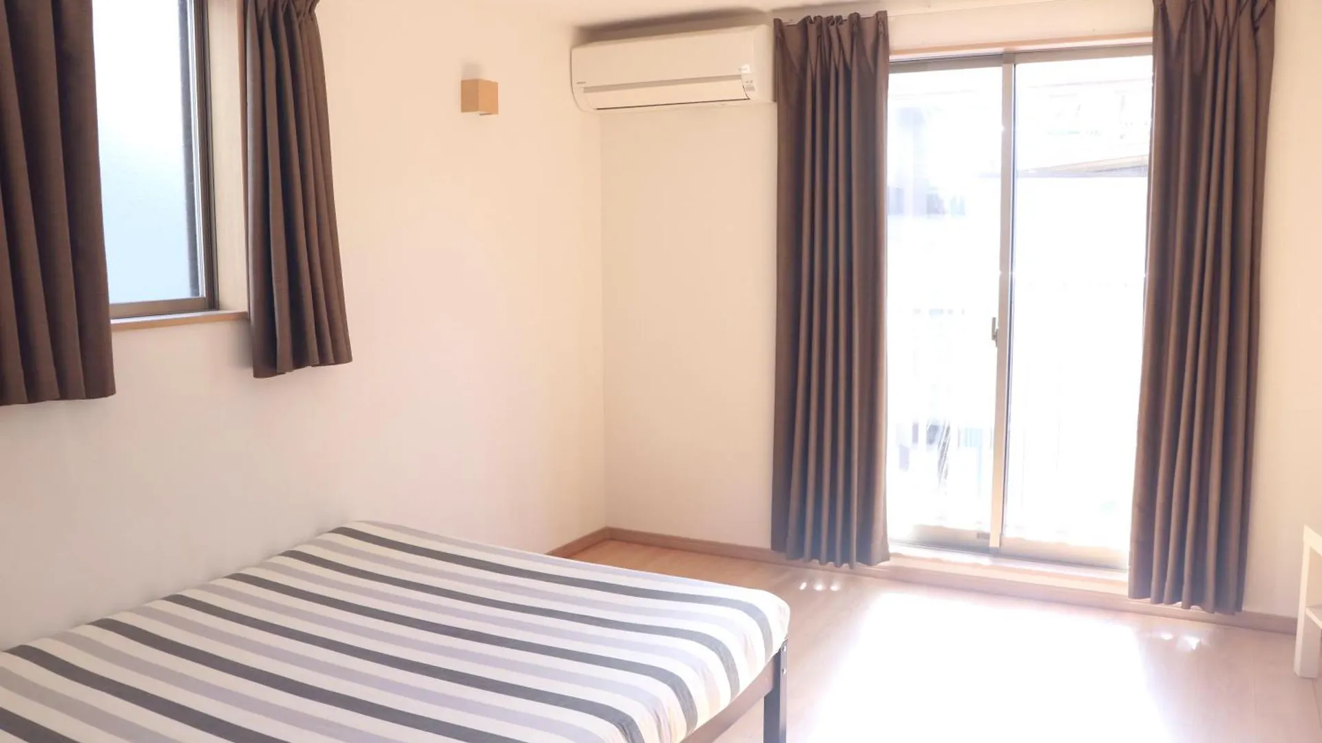 四海一家 Apartment Osaka Japan